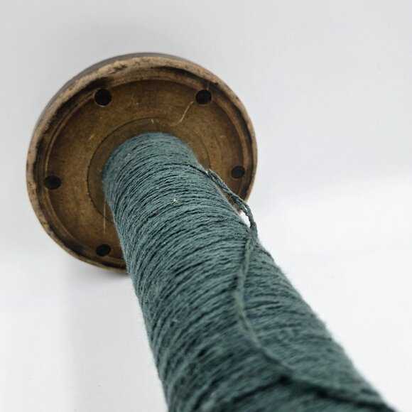 Vintage Wood Spool Primitive Wooden Green Thread Silk Wool Textile Industrial Bo - Picture 9 of 11
